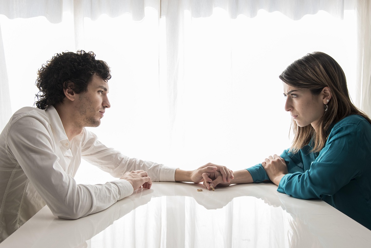 17 Common Relationship Problems And Solutions